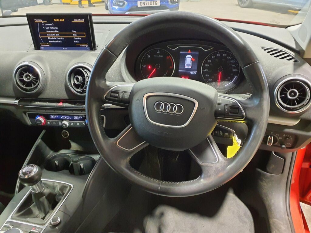 Audi A3 1.6 Tdi Se Sportback Euro 5 Ss GJ14WZY Red #6