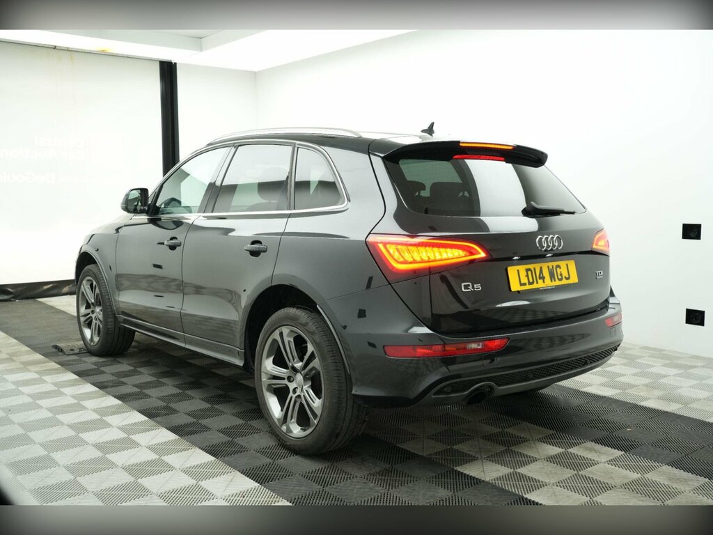 Audi Q5 2.0 Tdi S Line Plus Quattro Euro 5 Ss LD14WGJ Black #3