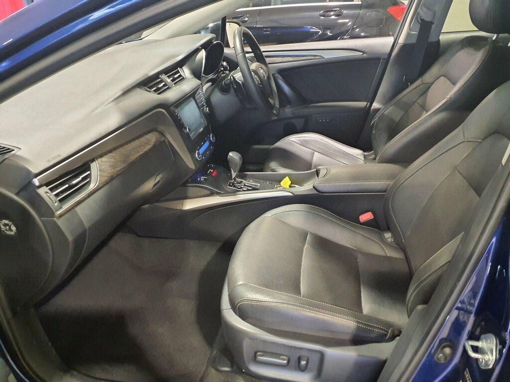 Toyota Avensis Active D-4d  #8