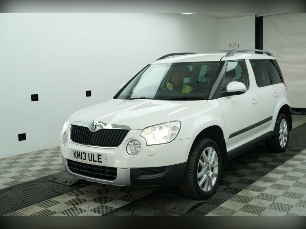 Skoda Yeti 2.0 Tdi Elegance Dsg 4Wd Euro 5 White