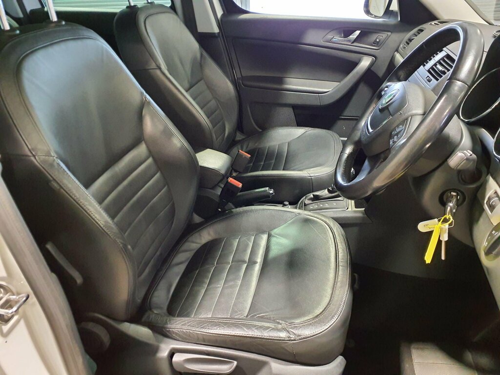 Skoda Yeti 2.0 Tdi Elegance Dsg 4Wd Euro 5 White #5