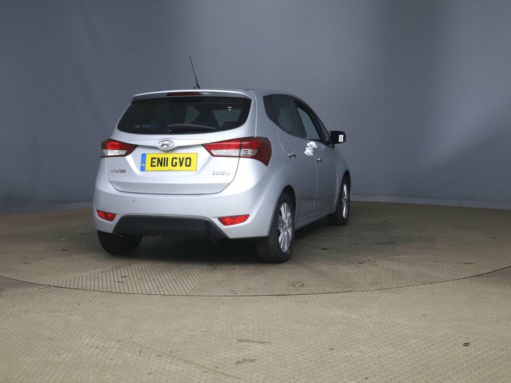 Hyundai Ix20 1.6 Style Euro 5 Silver #6