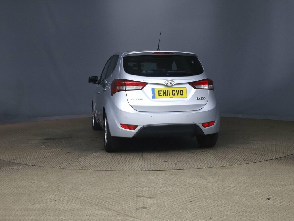 Hyundai Ix20 1.6 Style Euro 5 Silver #5