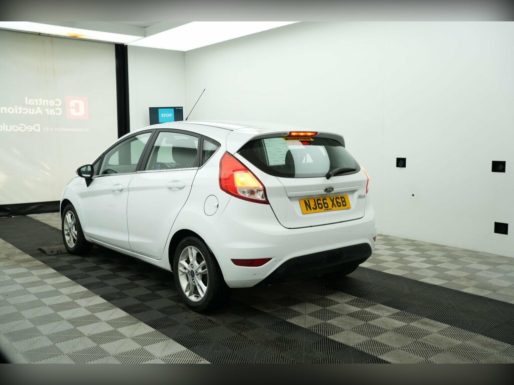 Ford Fiesta 1.25 Zetec Euro 6 NJ66XGB White #4