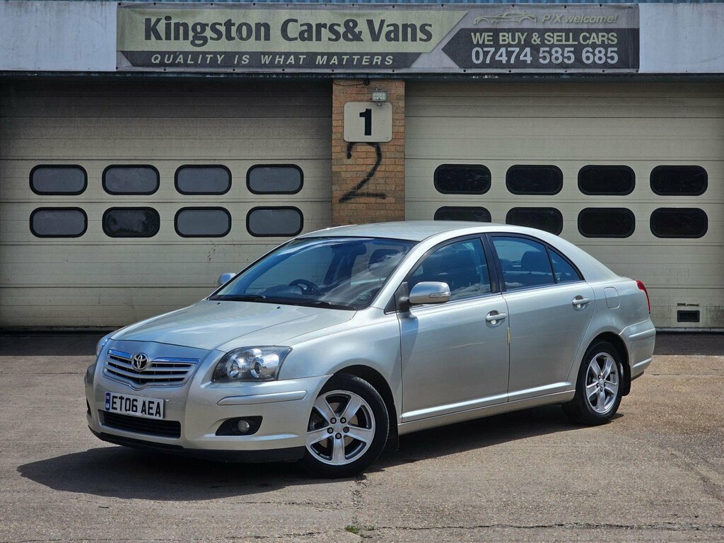 Toyota Avensis 1.8 Vvt-i T3-x Silver