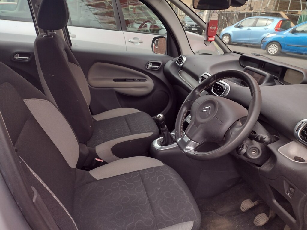 Citroen C3 Picasso 1.6 Hdi 8V Connexion CX11ZWK Silver #5
