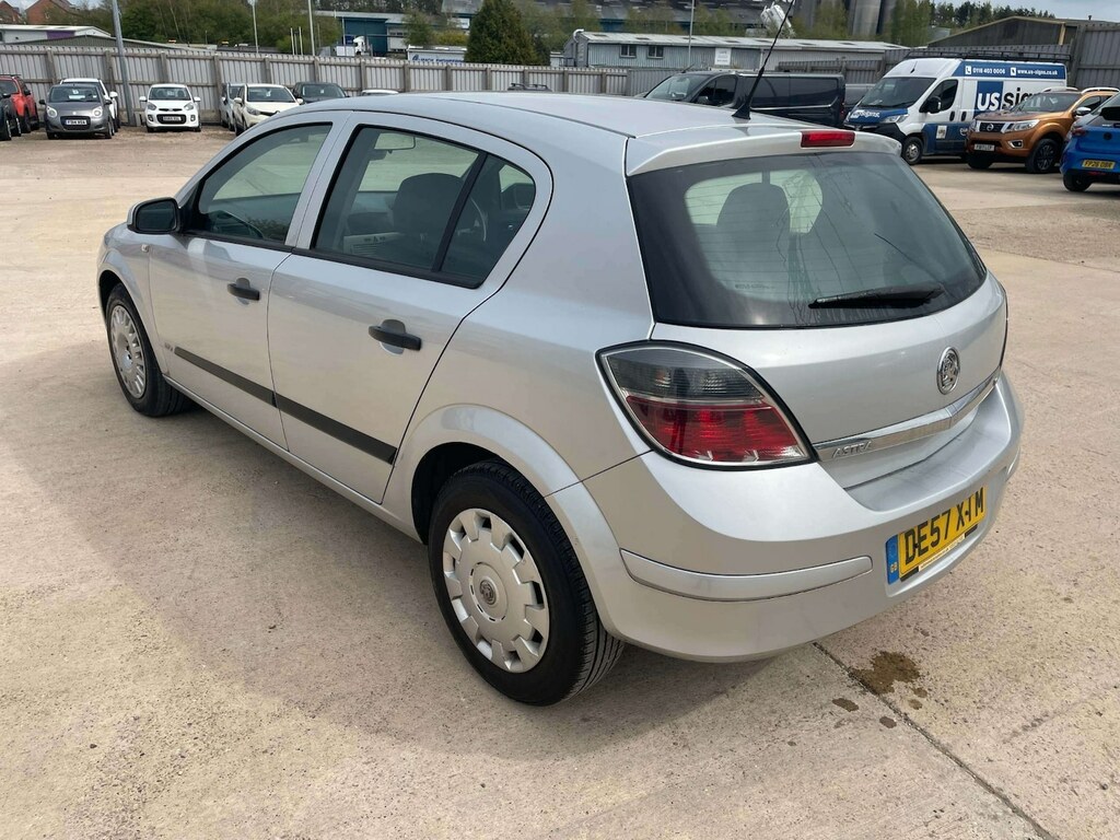 Vauxhall Astra 1.8I Vvt Life Ac DE57XTM Silver #3