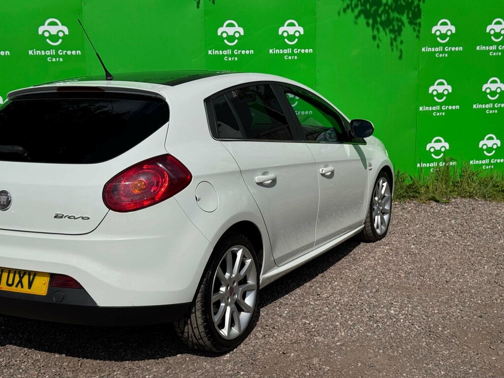 Fiat Bravo Hatchback White #10
