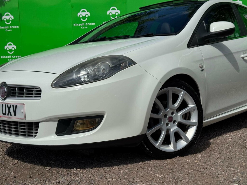 Fiat Bravo Hatchback White #4