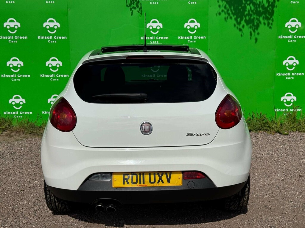 Fiat Bravo Hatchback White #12