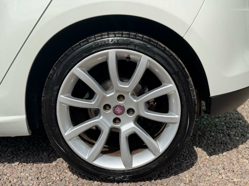 Fiat Bravo Hatchback White #19