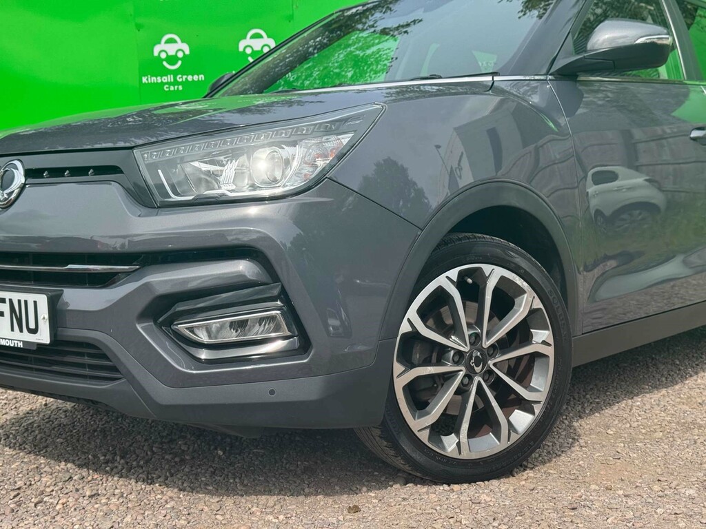 SsangYong Tivoli Ultimate Grey #4