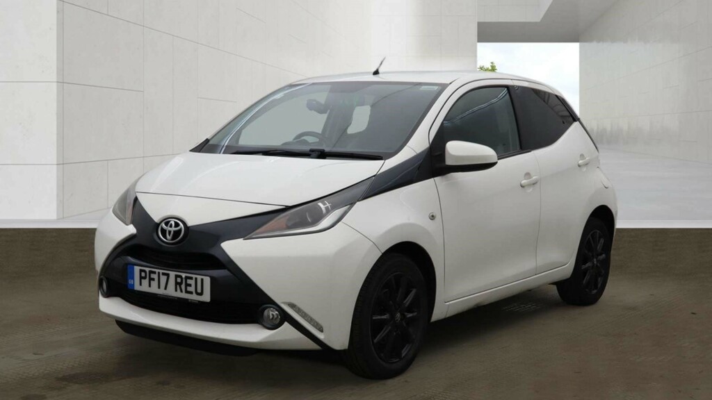 Toyota Aygo X X-style Vvt-i PF17REU White #2