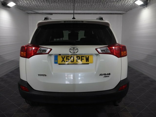 Toyota Rav 4 2.2 D-cat Invincible Suv 4Wd Euro White #4