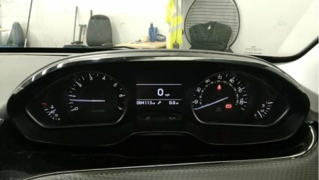 Peugeot 208 1.2 Puretech Allure Hatchback Eu HV17OPW Red #6
