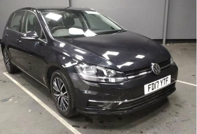 Volkswagen Golf 1.6 Tdi Bluemotion Tech Se Nav Hatchback Diese Black