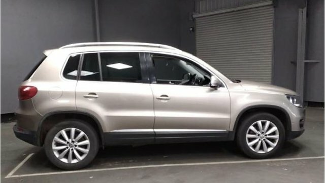 Volkswagen Tiguan 2.0 Tdi Bluemotion Tech Match Suv Dsg 4 WV15XON Beige #3