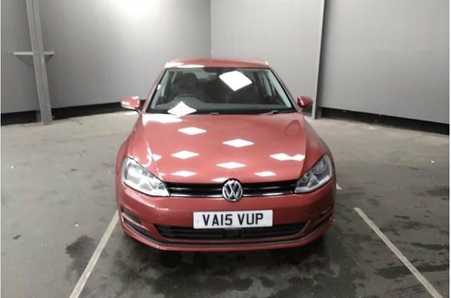 Volkswagen Golf 1.6 Tdi Bluemotion Tech Match Hatchback VA15VUP Red #2