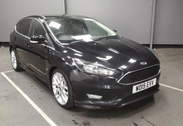 Ford Focus 1.0T Ecoboost Zetec S Hatchback Black