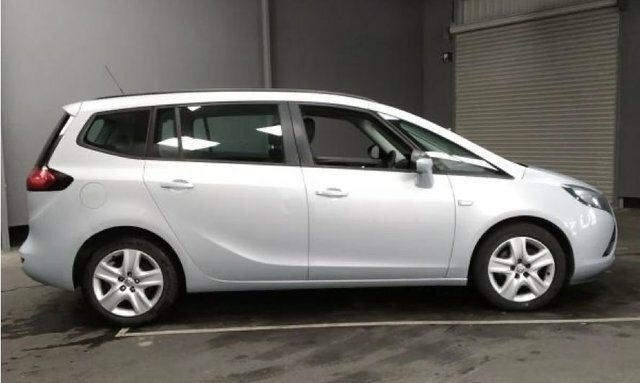 Vauxhall Zafira Tourer 2.0 Cdti Exclusiv Mpv Euro 5 13 Grey #3