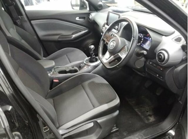 Nissan Juke 1.0 Dig-t N-connecta Suv Euro 6 DV22PFE Black #4