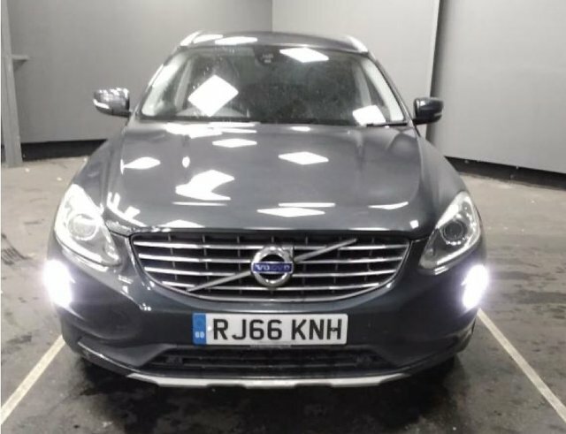 Volvo XC60 2.0 D4 Se Lux Nav Suv Euro 6 S S RJ66KNH Grey #2