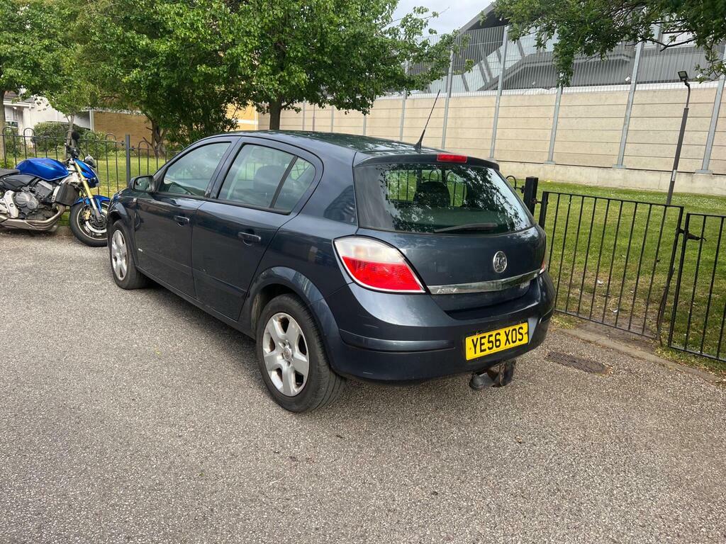 Vauxhall Astra 1.8I 16V Club Blue #4