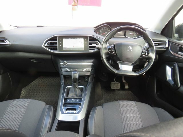 Peugeot 308 2018 1.2 Puretech Allure Hatchback Eat KP18HPV Black #2