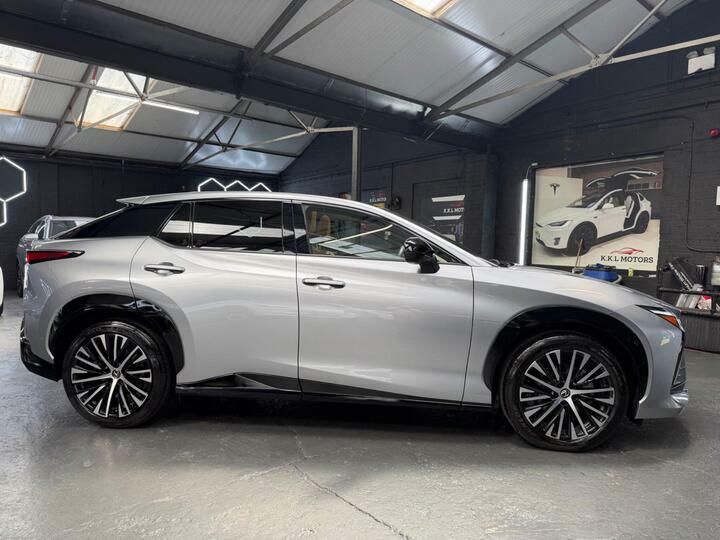Lexus RZ 450E 71.4Kwh Takumi Direct4 HK24JBO Silver #5