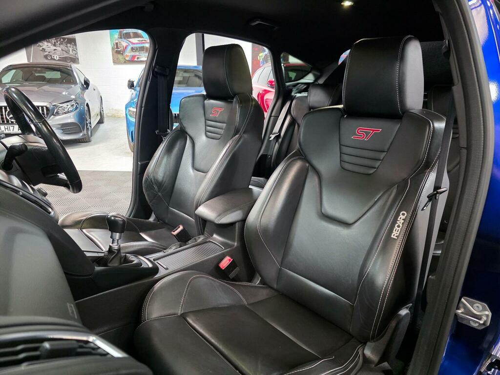 Ford Focus Hatchback 2.0T Ecoboost St-3 Euro 6 Ss 201 WP16FGG Blue #4