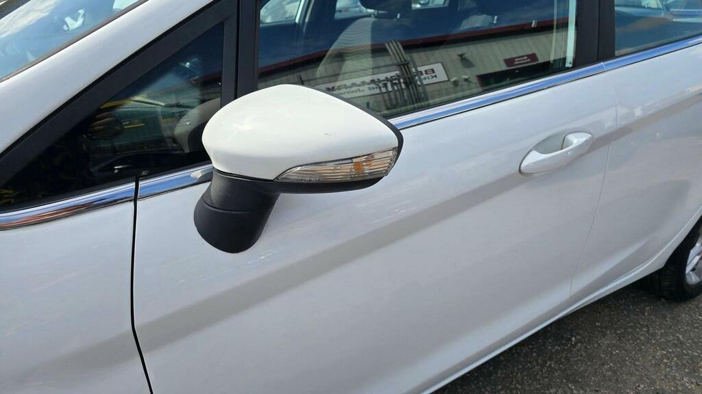Ford Fiesta Hatchback 1.6 Zetec Powershift Euro 5 201464 CK64DWW White #6