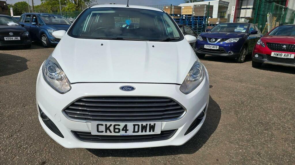 Ford Fiesta Hatchback 1.6 Zetec Powershift Euro 5 201464 CK64DWW White #2