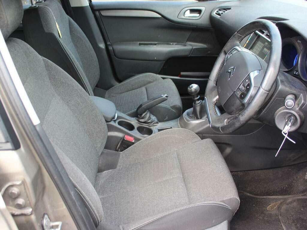 Citroen C4 Hatchback 1.6 Bluehdi Flair Euro 6 Ss 2015 HV65BVK Grey #4
