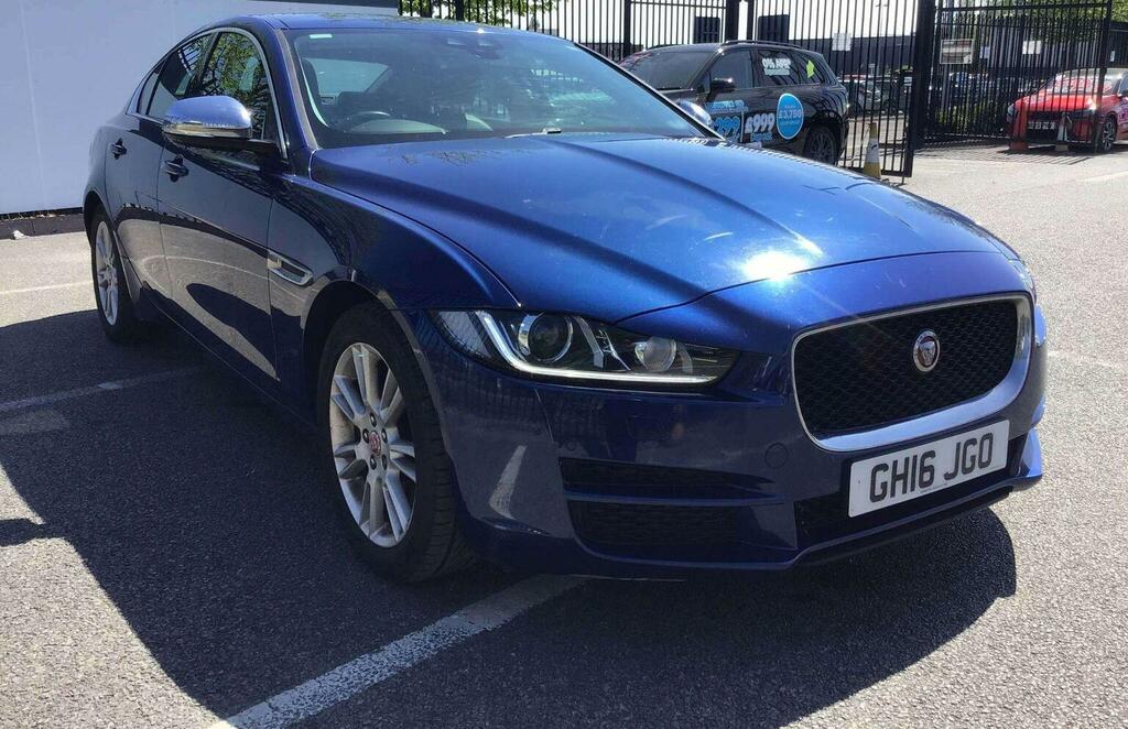 Jaguar XE Saloon 2.0 Gtdi Prestige Euro 6 Ss 20 Blue