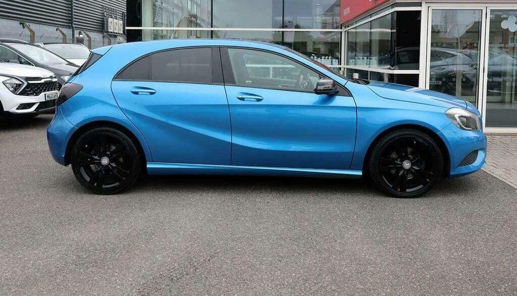 Mercedes-Benz A Class Hatchback 2.1 A200 Cdi Sport 7G-dct Euro 6 Ss 5 LR15CKU Blue #3