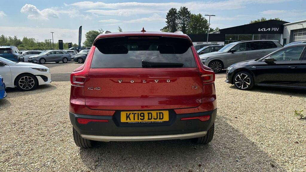 Volvo XC40 Suv 1.5 T3 Momentum Euro 6 Ss 201919 KT19DJD Red #6
