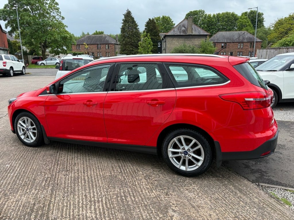 Ford Focus 1L Zetec SY16XGD Red #5