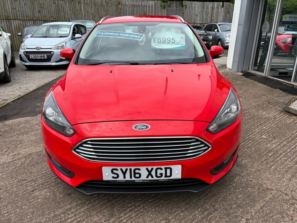 Ford Focus 1L Zetec SY16XGD Red #2