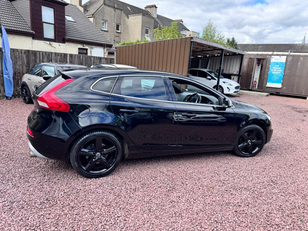 Volvo V40 Hatchback 2.0 T2 R-design Edition Euro 6 Ss SR19WDD Black #6