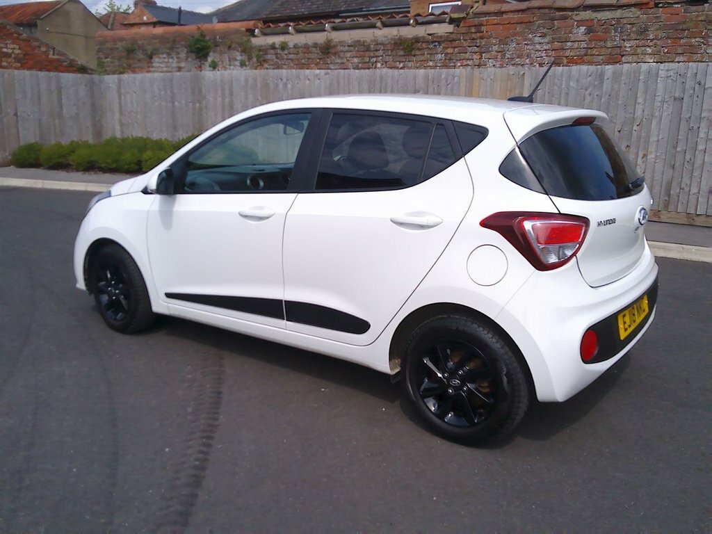 Hyundai I10 1.2L Premium EJ18NKC White #3