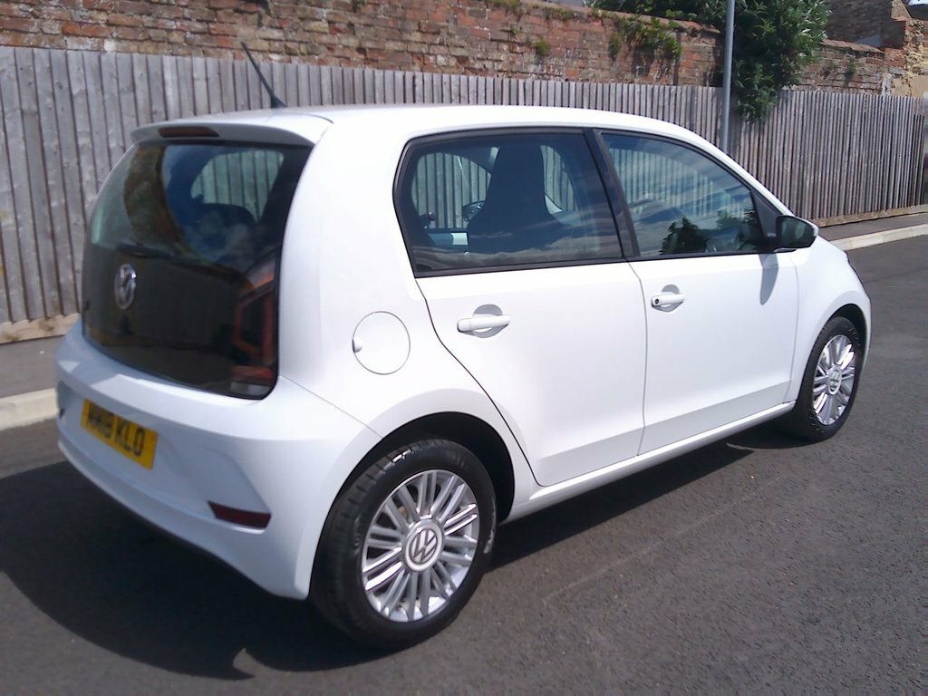 Volkswagen Up 1L Move Up MM18KLO White #3