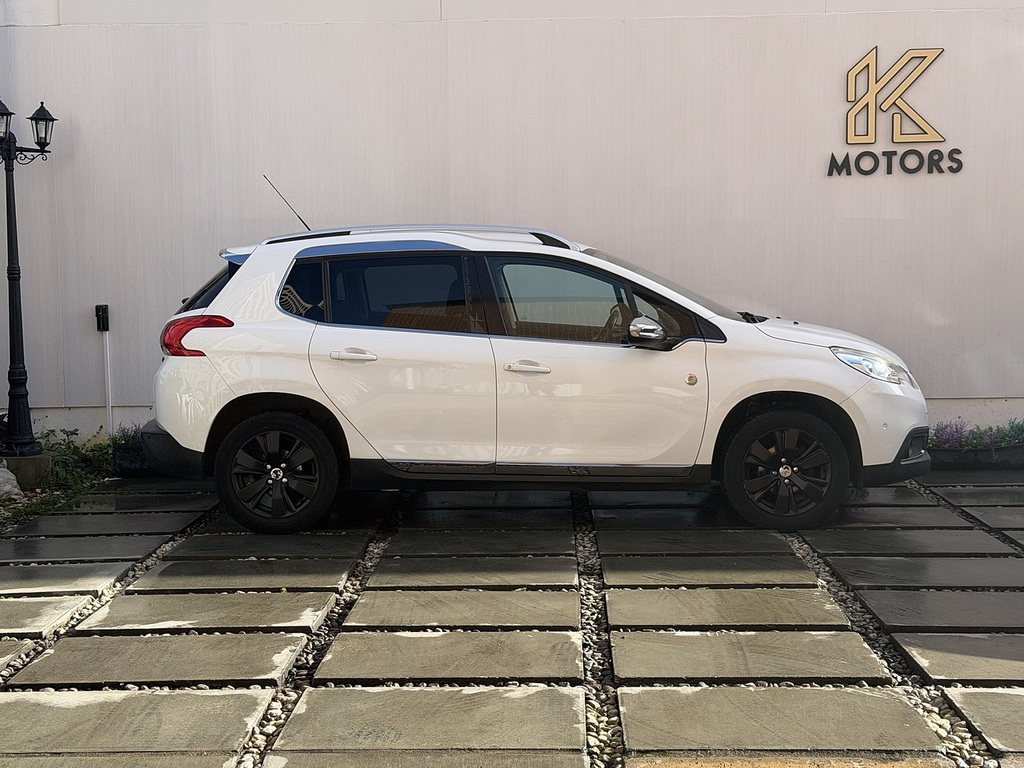 Peugeot 2008 1.2 Vti Puretech Crossway Suv Eu CO04EMS White #3