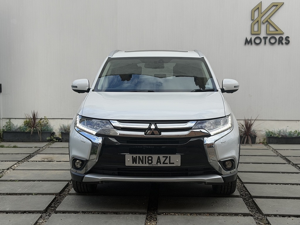 Mitsubishi Outlander 2.2 Di-d 4 Suv 4Wd Euro 6 147 Ps White #2