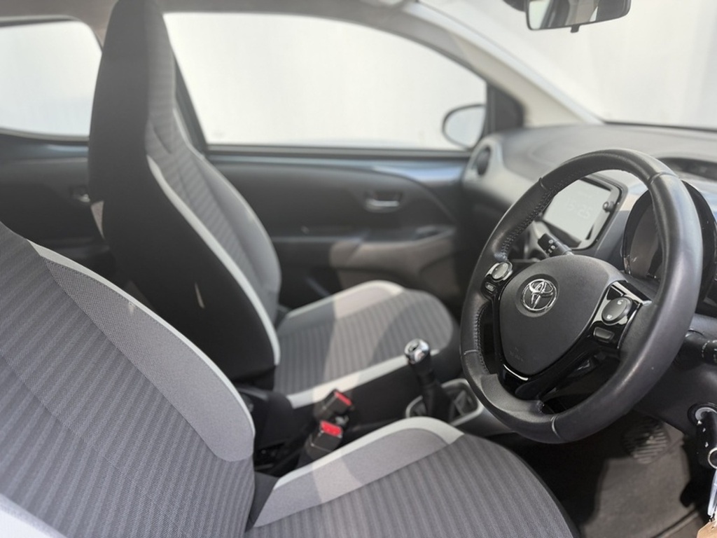 Toyota Aygo 1.0 Vvt-i X-play Hatchback Euro Grey #6
