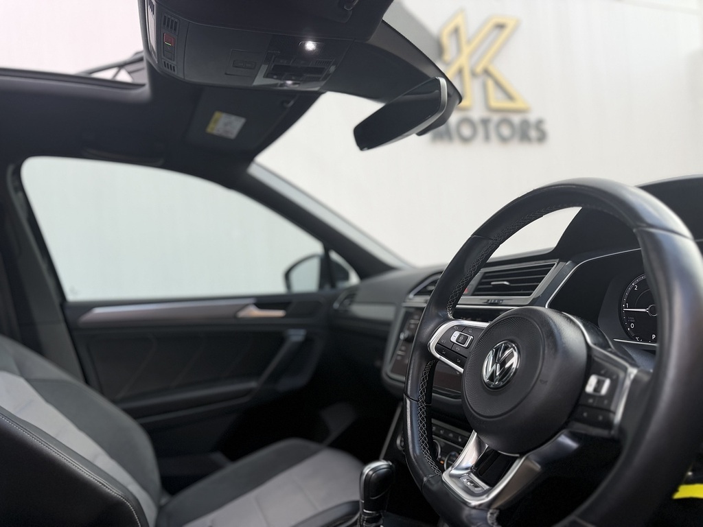 Volkswagen Tiguan 2.0 Tdi R-line Suv Dsg 4Motion Euro 6 X100MMH Black #5