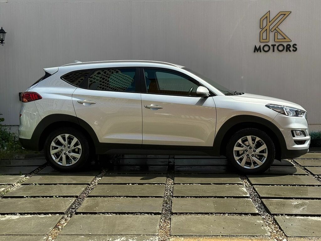 Hyundai Tucson 1.6 T-gdi Se Nav Suv Euro 6 Ss EK21HVZ Silver #3