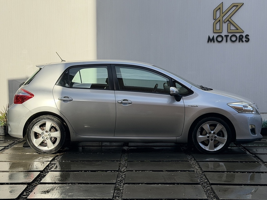 Toyota Auris 1.8 Vvt-h T Spirit Hatchback Hybrid Cvt Silver #3