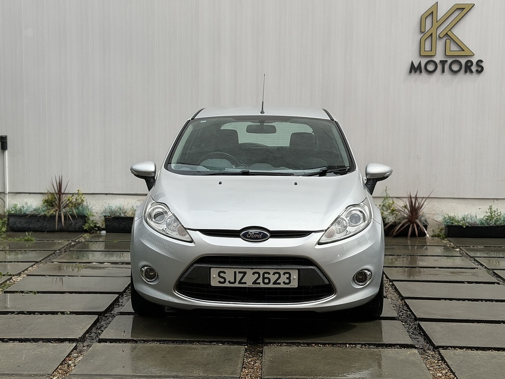 Ford Fiesta 1.4 Zetec Hatchback 154 Gkm SJZ2623 Silver #2