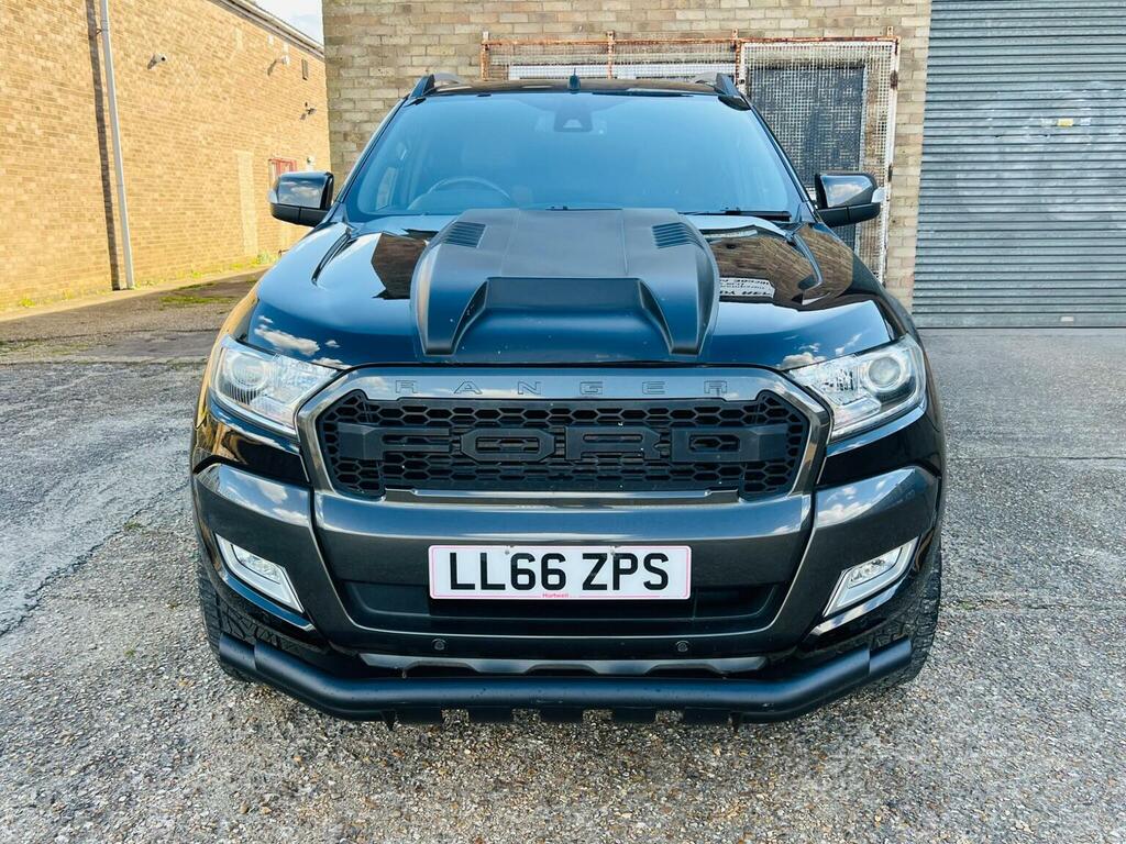 Ford Ranger Pickup 3.2 Tdci Wildtrak 4Wd Euro 5 2017 LL66ZPS Black #4