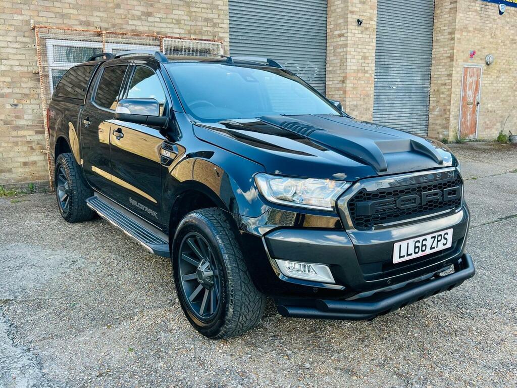 Ford Ranger Pickup 3.2 Tdci Wildtrak 4Wd Euro 5 2017 LL66ZPS Black #3